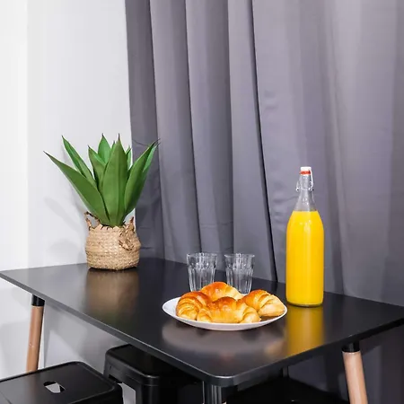 Apartment Voltaire Au Puces De St Ouen Pour 4p Saint-Ouen (Seine-Saint-Denis)